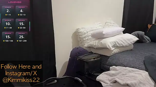 Snapshot of kimmiakiss22 chatting on 11-01-25, 11:40 kimmiakiss22 online show from 11-01-25, 11:40