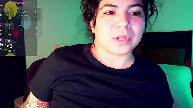 Snapshot of kimmiakiss22 chatting on 11-17-25, 11:54 kimmiakiss22 online show from 11-17-25, 11:54