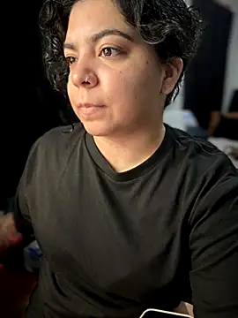 Snapshot of kimmiakiss22 chatting on 11-18-25, 06:34 kimmiakiss22 online show from 11-18-25, 06:34