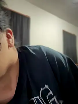 Snapshot of kimmiakiss22 chatting on 11-19-25, 10:43 kimmiakiss22 online show from 11-19-25, 10:43