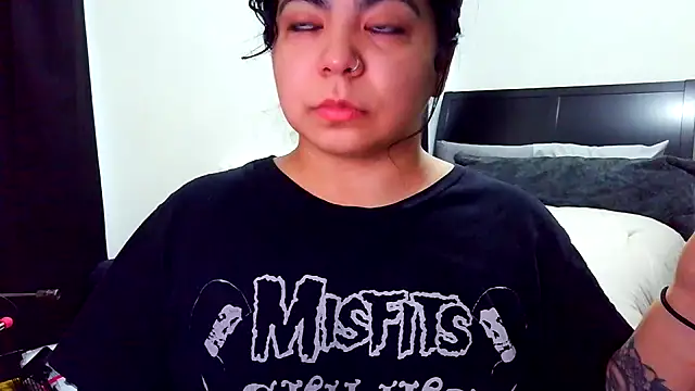 Snapshot of kimmiakiss22 chatting on 11-27-25, 05:04 kimmiakiss22 online show from 11-27-25, 05:04