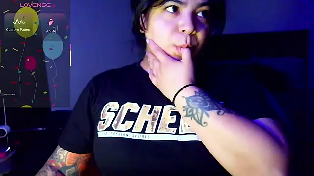 Snapshot of kimmiakiss22 chatting on 11-29-25, 02:25 kimmiakiss22 online show from 11-29-25, 02:25