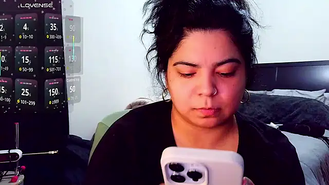 Snapshot of kimmiakiss22 chatting on 12-02-25, 01:22 kimmiakiss22 online show from 12-02-25, 01:22