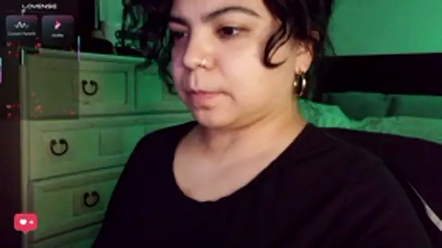 kimmiakiss22 online show from 01-12-26, 07:46