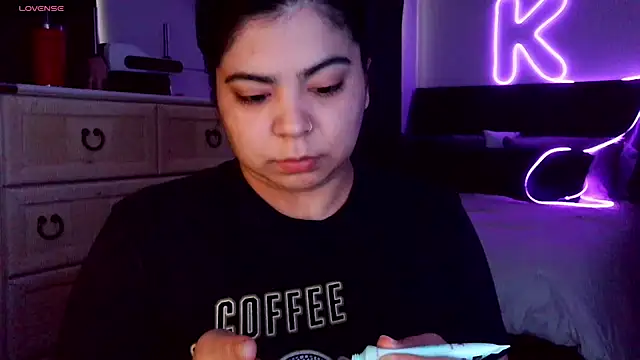 kimmiakiss22 online show from 02-05-26, 07:18