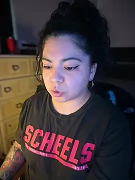 kimmiakiss22 online show from 02-14-26, 08:49