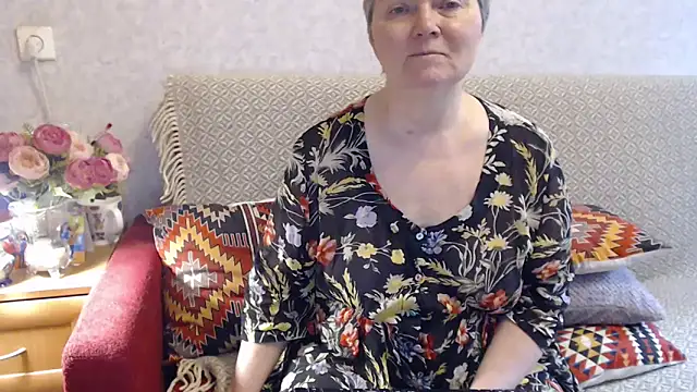 Snapshot of zarinafonliberman chatting on 05-21-26, 05:58 zarinafonliberman online show from 05-21-26, 05:58
