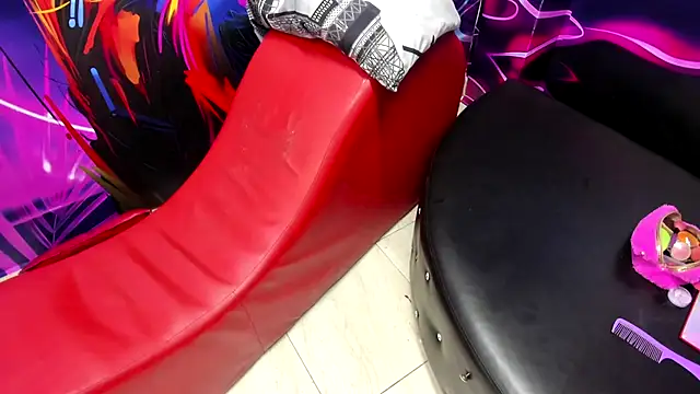 hot-threesome online show from 11-27-25, 04:14