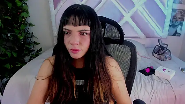 xhinata hyugax online show from 04-22-26, 04:19