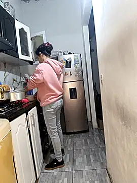 catire2323 online show from 04-23-26, 02:13