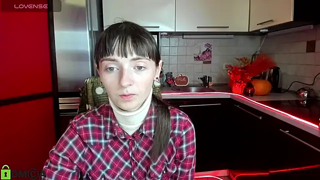 TayanaJons online show from 11-20-25, 07:52