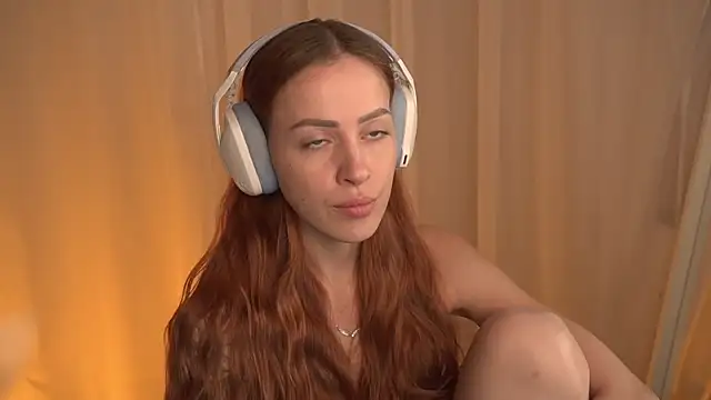 Snapshot of Poni_DII chatting on 12-15-25, 10:30 Poni DII online show from 12-15-25, 10:30