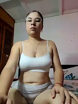 selena gomez2 online show from 03-17-25, 01:50