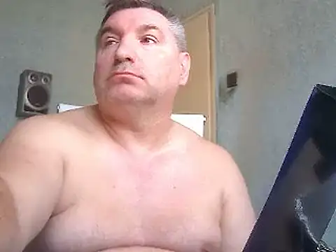 Snapshot of GYurmoka70 chatting on 02-10-25, 08:42 GYurmoka70 online show from 02-10-25, 08:42