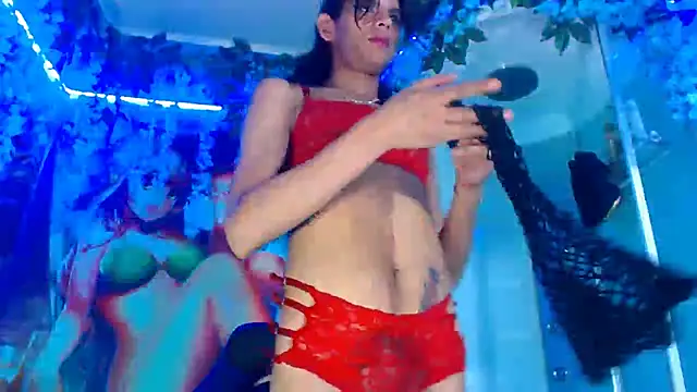 Snapshot of alessa_brown74 chatting on 02-06-25, 01:54 alessa brown74 online show from 02-06-25, 01:54