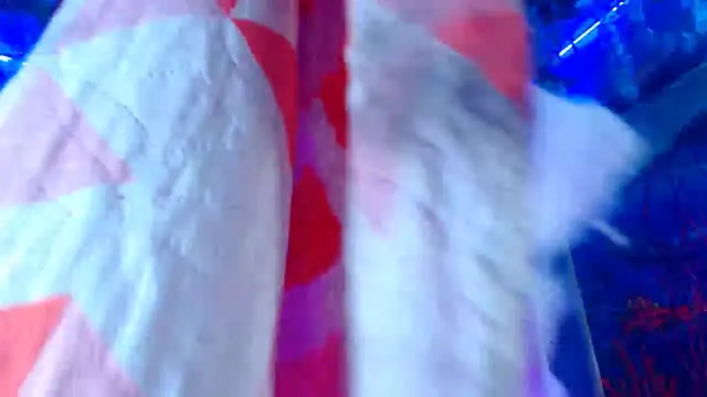 Snapshot of alessa_brown74 chatting on 03-11-25, 04:18 alessa brown74 online show from 03-11-25, 04:18