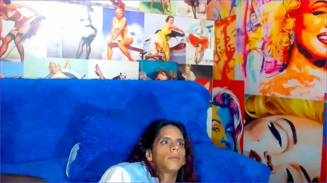 Snapshot of alessa_brown74 chatting on 11-12-25, 03:51 alessa brown74 online show from 11-12-25, 03:51