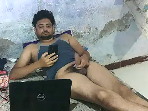 Snapshot of Rocobodymassager chatting on 05-30-26, 02:52 Rocobodymassager online show from 05-30-26, 02:52