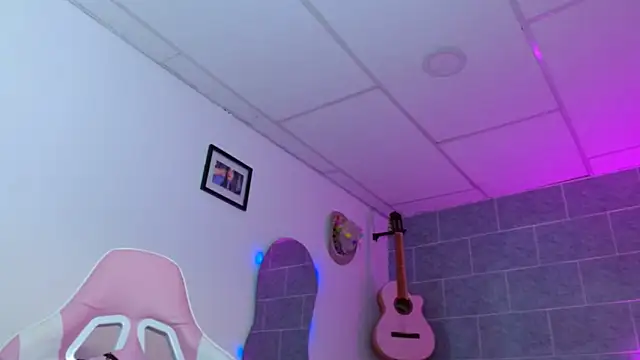 Dakota bumm online show from 04-11-26, 04:44