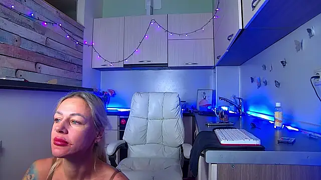 Skinny Nally online show from 03-07-26, 01:24