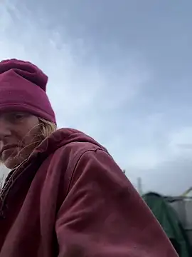 GoldenFlameGoddess online show from 02-25-26, 04:05