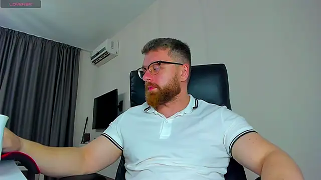 Findom guy online show from 03-26-26, 12:22