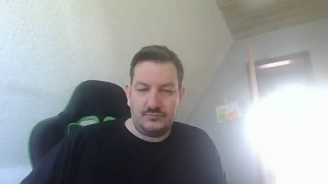 Golffahrer1982 online show from 03-09-26, 09:35