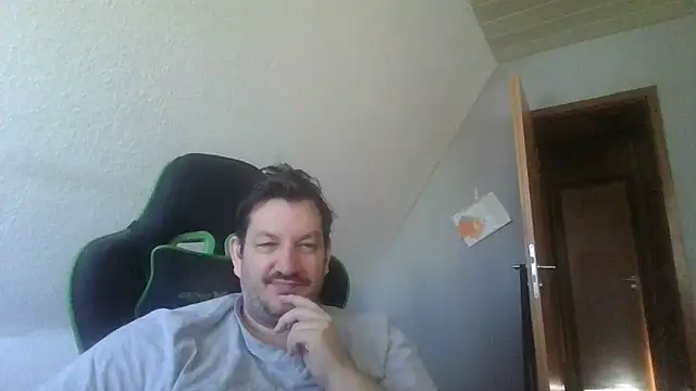Golffahrer1982 online show from 04-18-26, 07:12