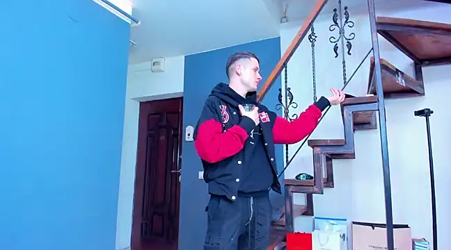 Snapshot of andboyfor6 chatting on 02-13-25, 05:16 andboyfor6 online show from 02-13-25, 05:16