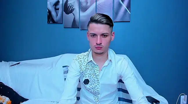 Snapshot of andboyfor6 chatting on 02-21-25, 06:18 andboyfor6 online show from 02-21-25, 06:18