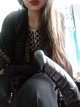 Snapshot of Noor_Darliing chatting on 01-20-25, 02:57 Noor Darliing online show from 01-20-25, 02:57