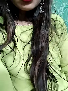 Snapshot of Noor_Darliing chatting on 02-05-25, 06:15 Noor Darliing online show from 02-05-25, 06:15