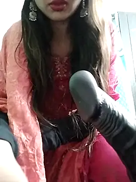 Snapshot of Noor_Darliing chatting on 02-11-25, 03:18 Noor Darliing online show from 02-11-25, 03:18