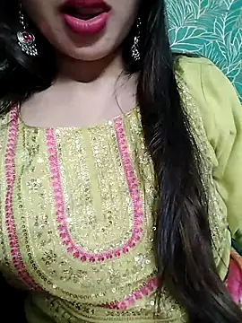 Snapshot of Noor_Darliing chatting on 02-23-25, 06:56 Noor Darliing online show from 02-23-25, 06:56