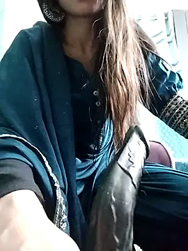 Snapshot of Noor_Darliing chatting on 03-03-25, 06:12 Noor Darliing online show from 03-03-25, 06:12