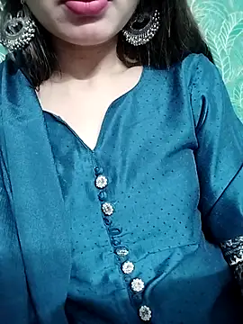 Snapshot of Noor_Darliing chatting on 03-07-25, 06:43 Noor Darliing online show from 03-07-25, 06:43