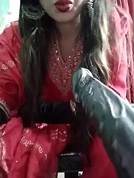 Snapshot of Noor_Darliing chatting on 10-12-25, 03:22 Noor Darliing online show from 10-12-25, 03:22