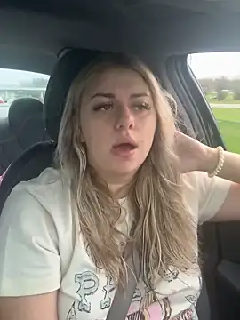 nicolesugarr online show from 04-12-26, 10:26