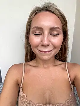 LilyRaisa online show from 02-03-25, 02:03