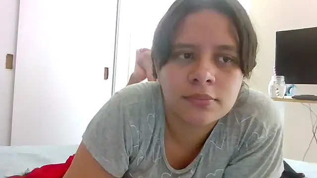 Snapshot of emily_adams01 chatting on 11-26-25, 08:21 emily adams01 online show from 11-26-25, 08:21