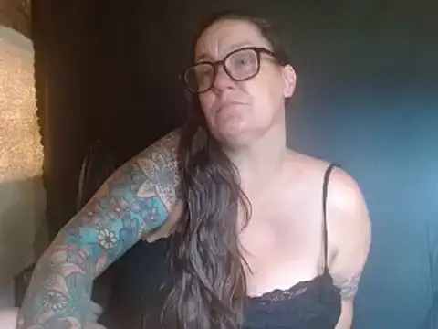 SimoneMoore online show from 03-31-26, 05:35