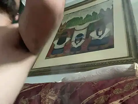 Snapshot of hotraillX chatting on 12-20-24, 08:23 hotraillX online show from 12-20-24, 08:23