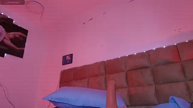 Snapshot of _sex_mia chatting on 09-13-25, 07:13  sex mia online show from 09-13-25, 07:13