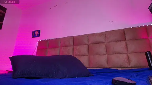 Snapshot of _sex_mia chatting on 09-26-25, 07:18  sex mia online show from 09-26-25, 07:18