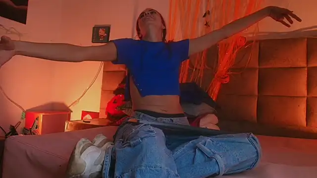 Snapshot of _sex_mia chatting on 10-24-25, 07:21  sex mia online show from 10-24-25, 07:21