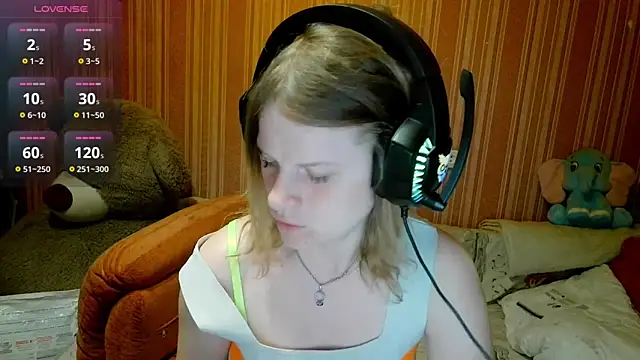 Snapshot of Kathlyn__Heath chatting on 05-06-26, 06:35 Kathlyn Heath online show from 05-06-26, 06:35