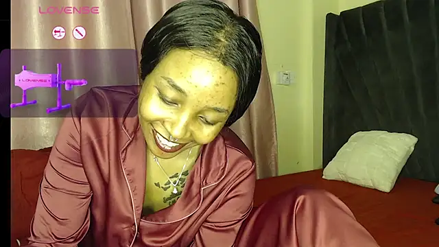 Snapshot of sexycabdy chatting on 12-21-24, 11:02 sexycabdy online show from 12-21-24, 11:02