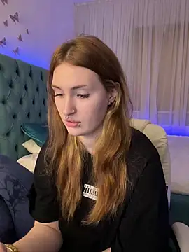  Chlo  e online show from 10-10-25, 09:14