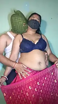 Snapshot of hotty_Sexy-couple chatting on 03-18-25, 05:31 hotty Sexy-couple online show from 03-18-25, 05:31