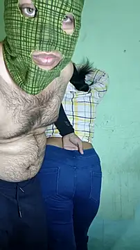 Snapshot of hotty_Sexy-couple chatting on 03-20-25, 11:49 hotty Sexy-couple online show from 03-20-25, 11:49